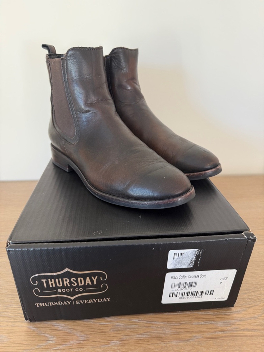 Women’s Chelsea Boots - Dark Brown
